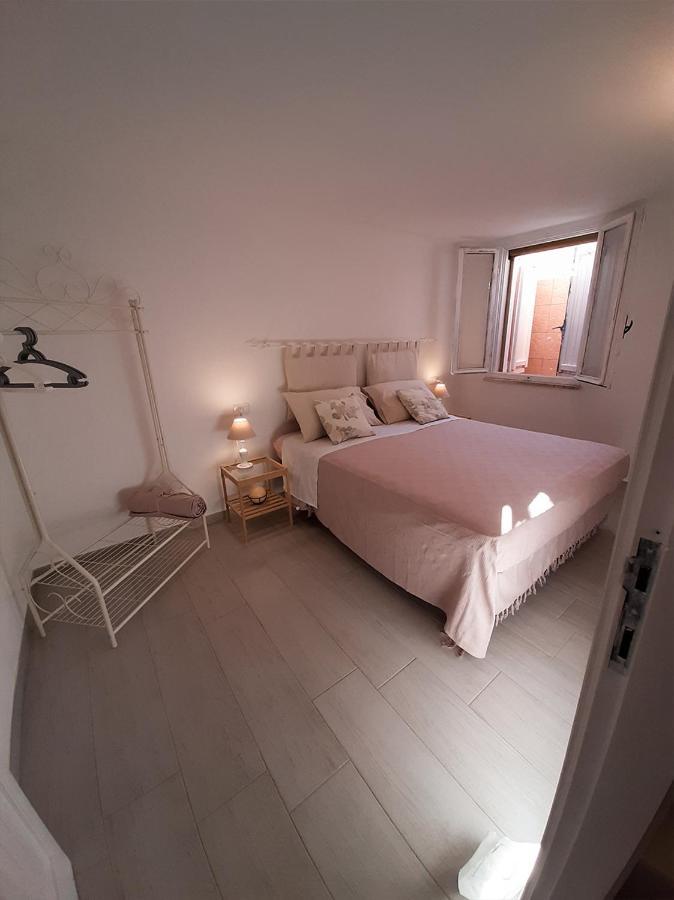 Sun Sea And Relax Villetta A Due Passi Dal Mare โซลานาส ภายนอก รูปภาพ