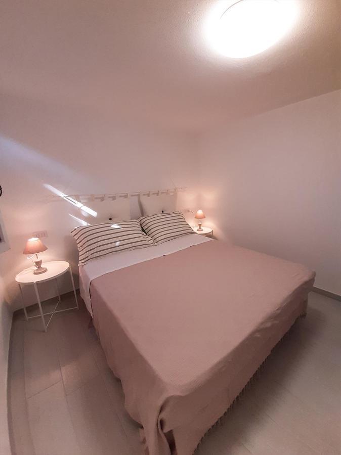 Sun Sea And Relax Villetta A Due Passi Dal Mare โซลานาส ภายนอก รูปภาพ